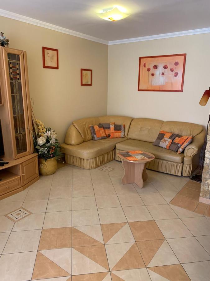 Relax Apartman Гайдусобосло Екстер'єр фото