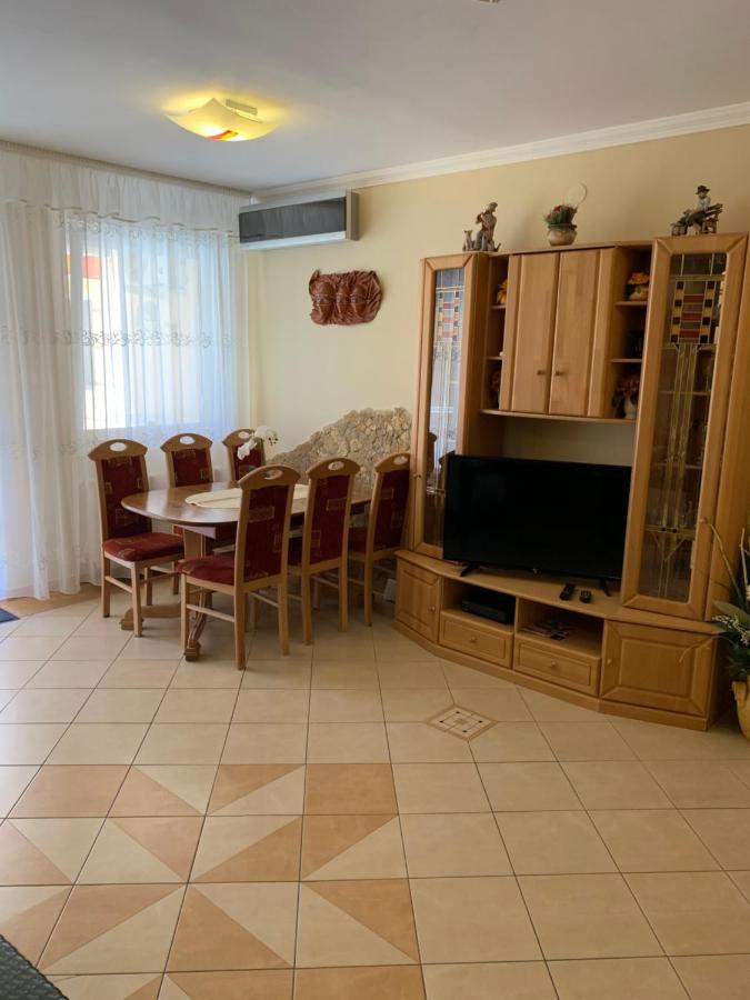 Relax Apartman Гайдусобосло Екстер'єр фото